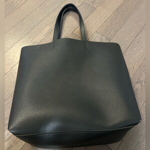 aiSeoul Black Vegan Leather Tote Bag